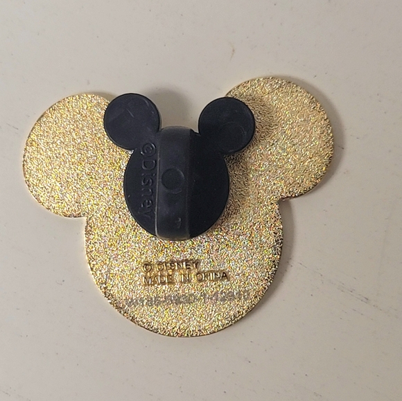 DISNEY TRADING PIN - Picture 3 of 5